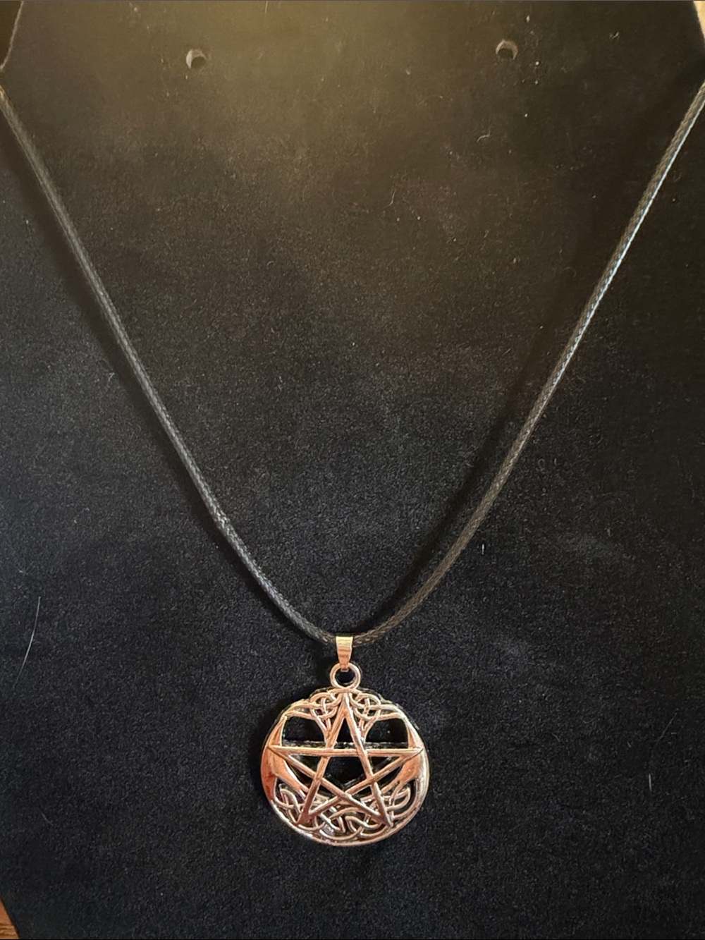 ✴️New✴️Silver Pentagram Celtic Knot Pendant Necklace